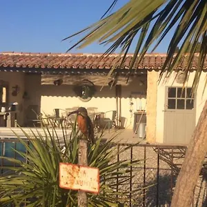  Apartment Dans Mas Provencal